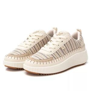 Xti Platform Sneakers (Women's Size: 6)